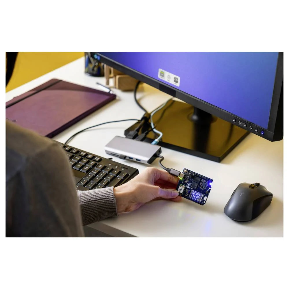 Arduino UNO Q – SBC & Development Board
