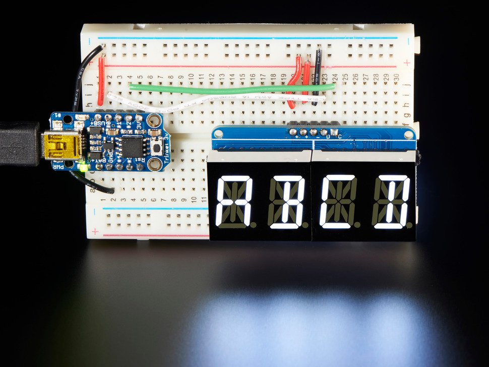 Quad Alphanumeric Display - 0.54" Digits w/ I2C Backpack