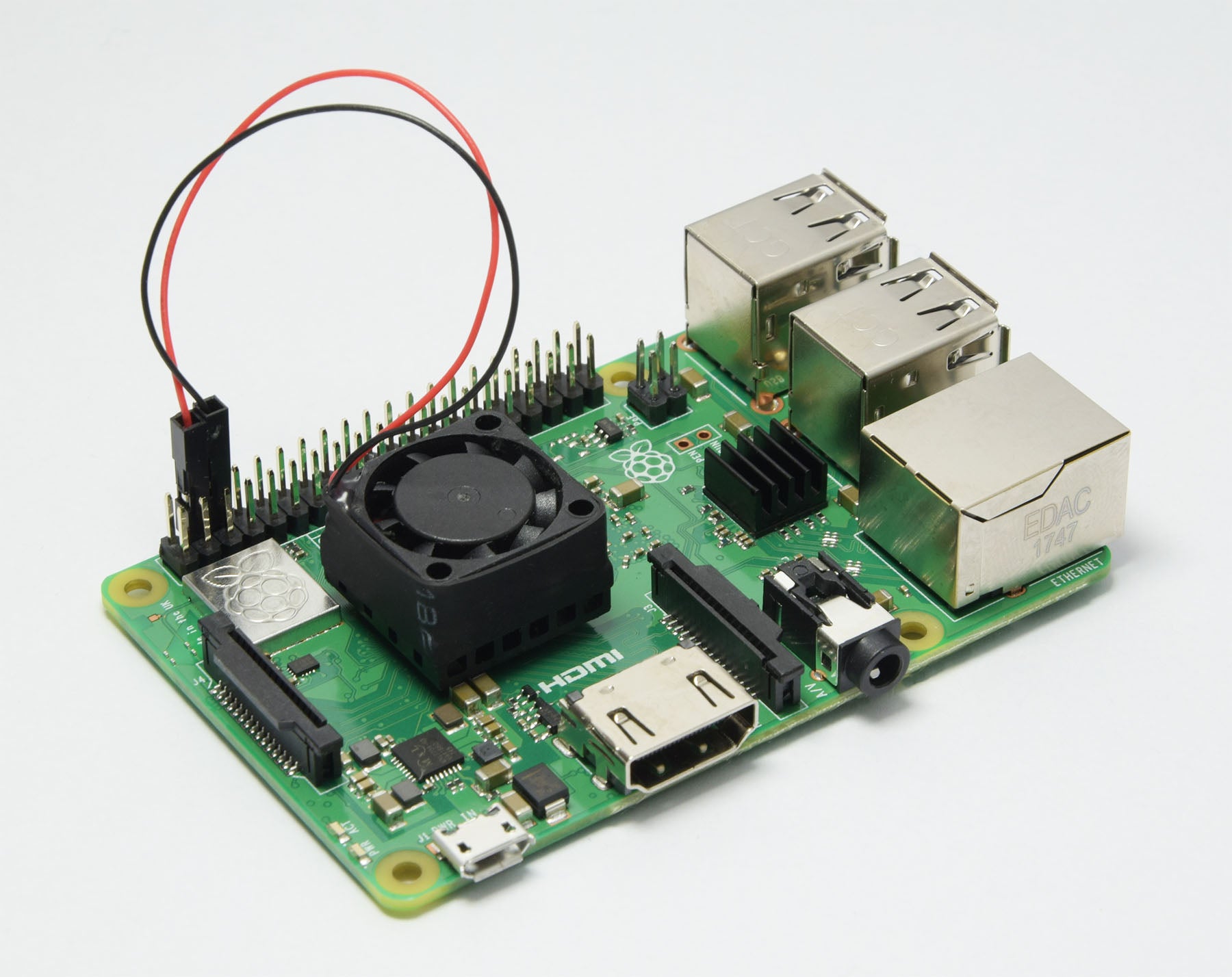 Raspberry Pi 3 B+ mit aktivem Kühler